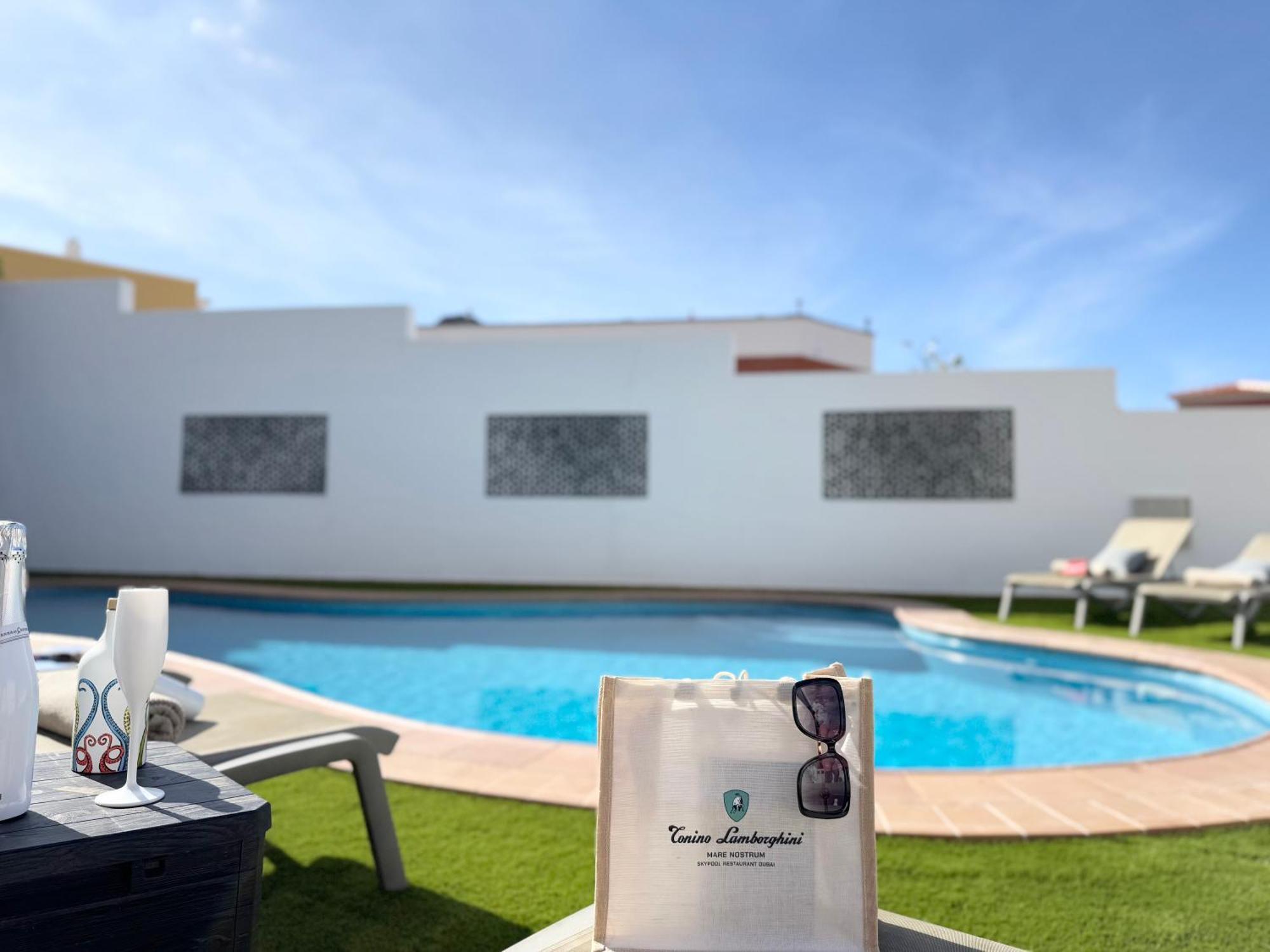 Villa Amorio A Spacious Modern Getaway With A Private Heated Pool & Sea Views Costa Adeje  Exterior foto
