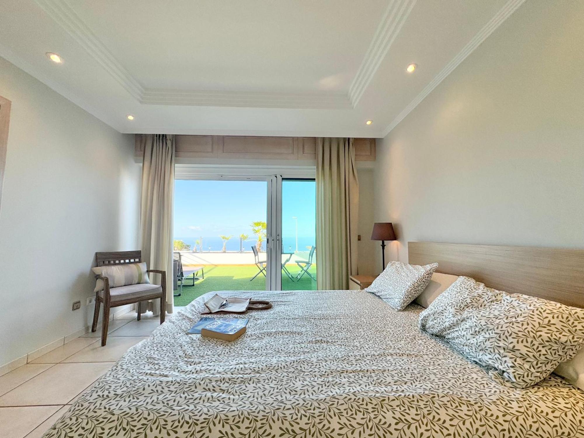 Villa Amorio A Spacious Modern Getaway With A Private Heated Pool & Sea Views Costa Adeje  Exterior foto
