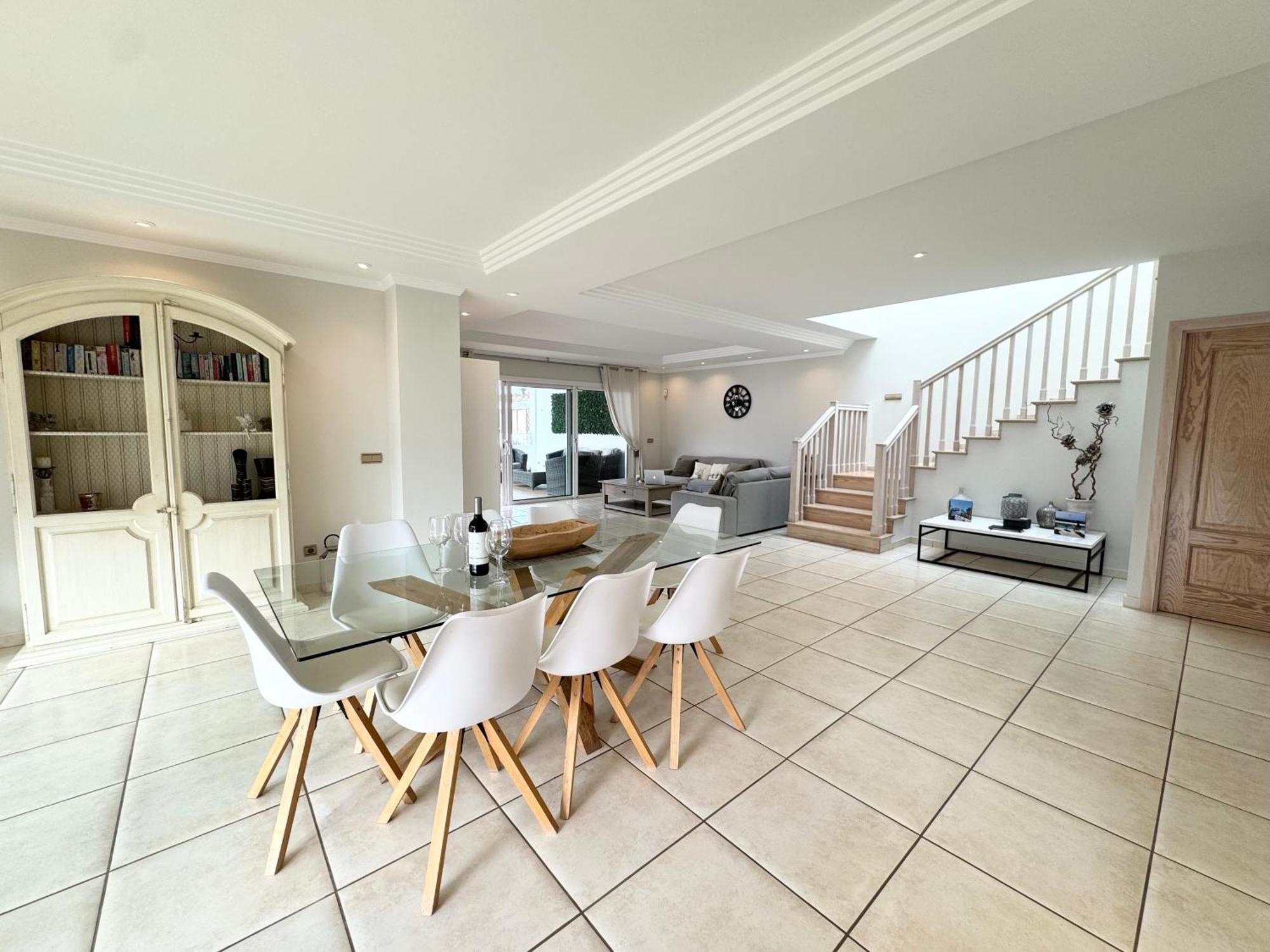 Villa Amorio A Spacious Modern Getaway With A Private Heated Pool & Sea Views Costa Adeje  Exterior foto